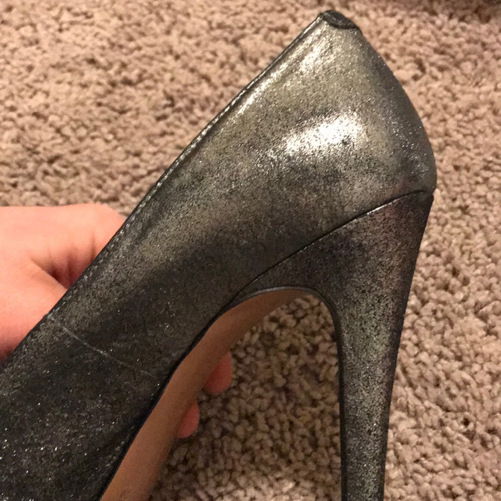 BCBGeneration gunmetal/metallic suede pump - Picture 4 of 5